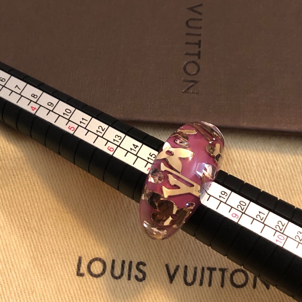 Louis Vuitton inclusion ring
